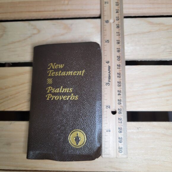 BOOK New Testament: Psalms Proverbs - Pocket Size - Picture 5 of 5